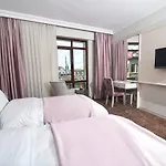 Hotel Dergah 4*